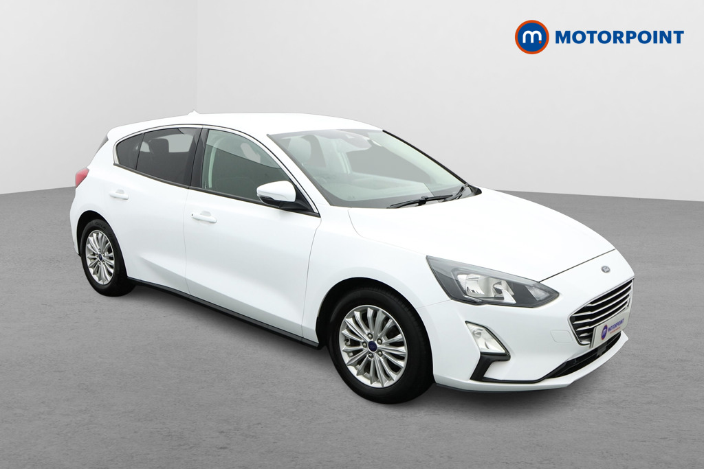 Ford Focus Titanium Manual Petrol Hatchback - Stock Number (1578027) - Drivers side front corner