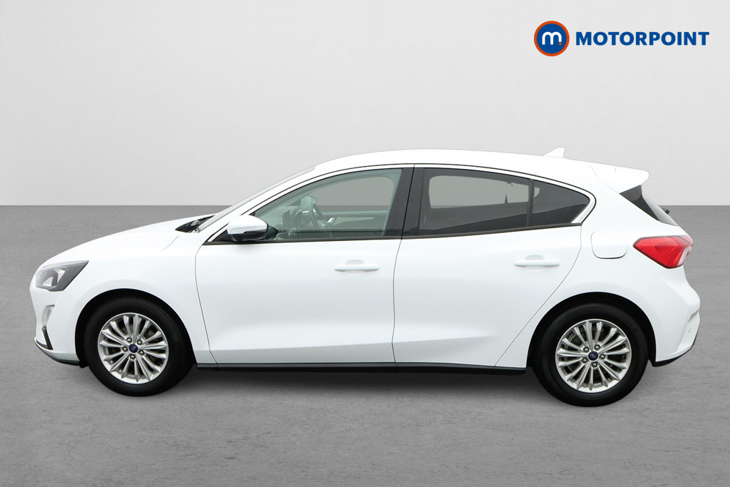 Ford Focus Titanium Manual Petrol Hatchback - Stock Number (1578027) - Passenger side
