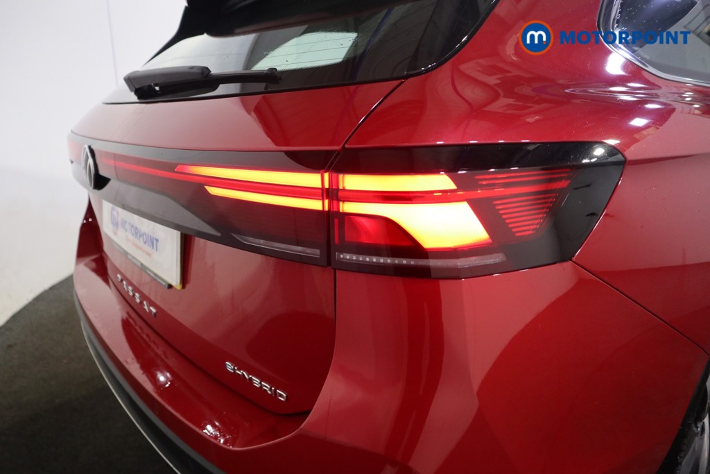 Volkswagen Passat Life Automatic Petrol Plug-In Hybrid Estate - Stock Number (1578088) - 24th supplementary image