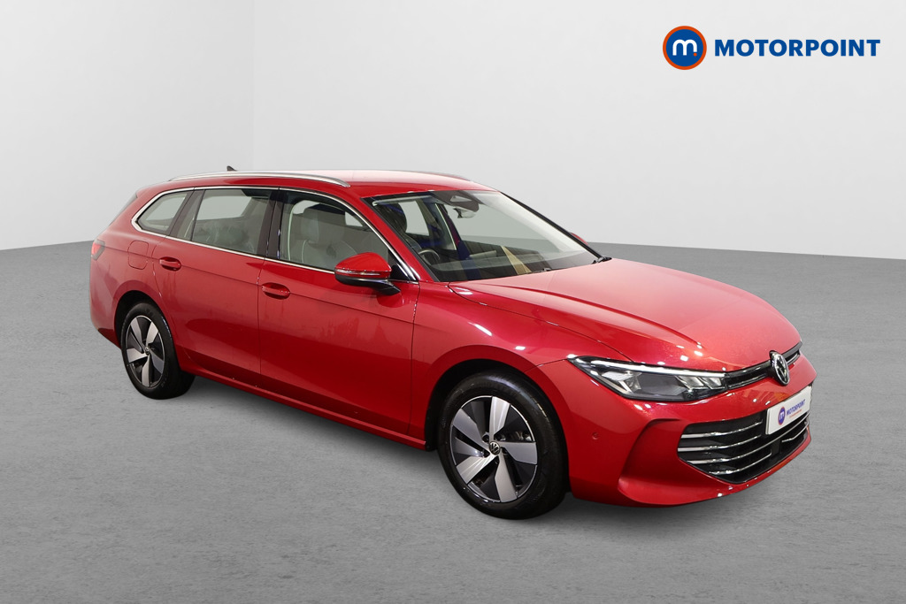 Volkswagen Passat Life Automatic Petrol Plug-In Hybrid Estate - Stock Number (1578088) - Drivers side front corner