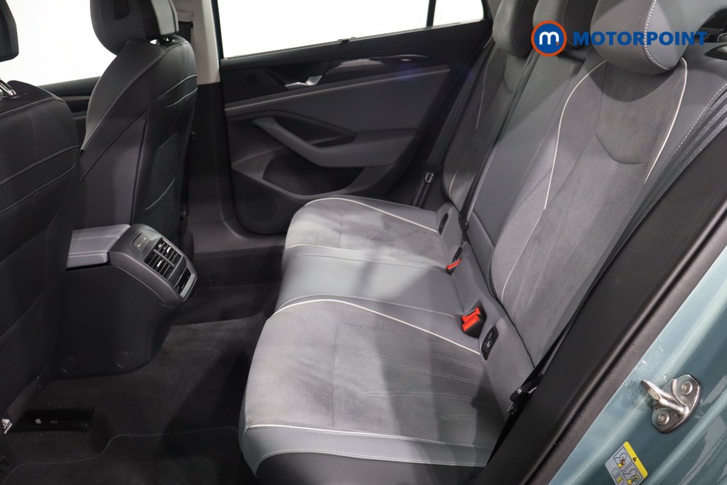 Volkswagen Passat Life Automatic Petrol Plug-In Hybrid Estate - Stock Number (1578097) - 5th supplementary image