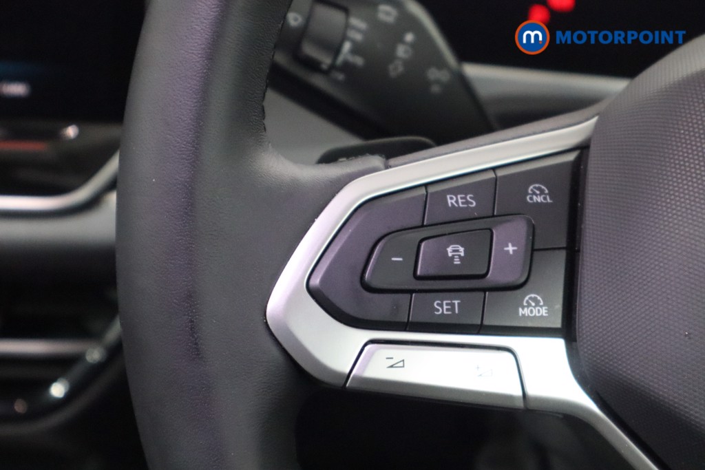 Volkswagen Passat Life Automatic Petrol Plug-In Hybrid Estate - Stock Number (1578097) - 7th supplementary image