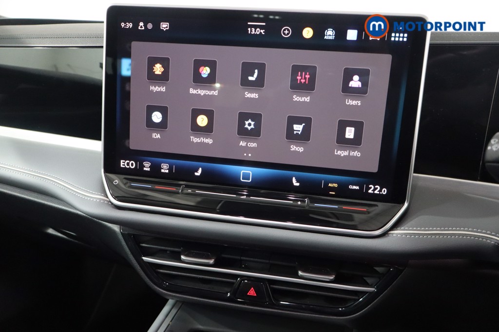 Volkswagen Passat Life Automatic Petrol Plug-In Hybrid Estate - Stock Number (1578097) - 19th supplementary image