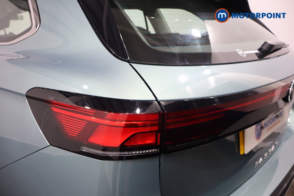 Volkswagen Passat Life Automatic Petrol Plug-In Hybrid Estate - Stock Number (1578097) - 34th supplementary image