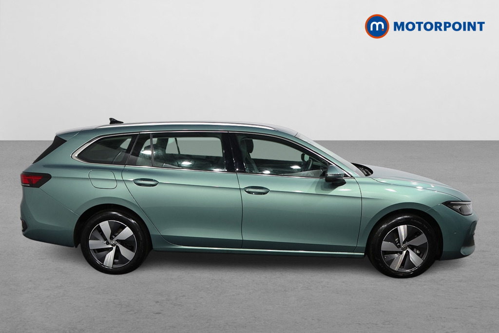 Volkswagen Passat Life Automatic Petrol Plug-In Hybrid Estate - Stock Number (1578097) - Drivers side