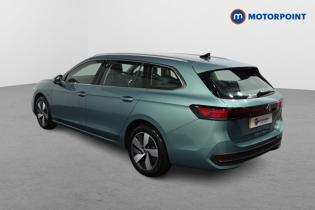 Volkswagen Passat Life Automatic Petrol Plug-In Hybrid Estate - Stock Number (1578097) - Passenger side rear corner