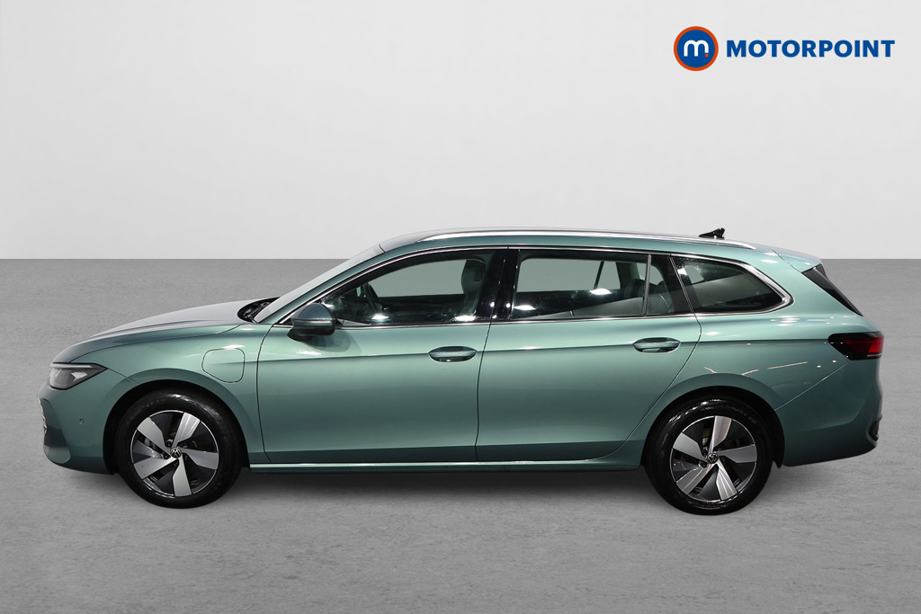 Volkswagen Passat Life Automatic Petrol Plug-In Hybrid Estate - Stock Number (1578097) - Passenger side