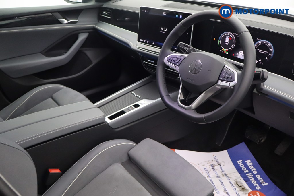 Volkswagen Passat Life Automatic Petrol Plug-In Hybrid Estate - Stock Number (1578120) - 6th supplementary image