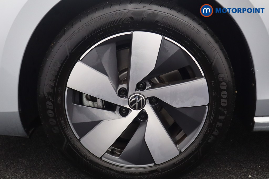 Volkswagen Passat Life Automatic Petrol Plug-In Hybrid Estate - Stock Number (1578120) - 11th supplementary image