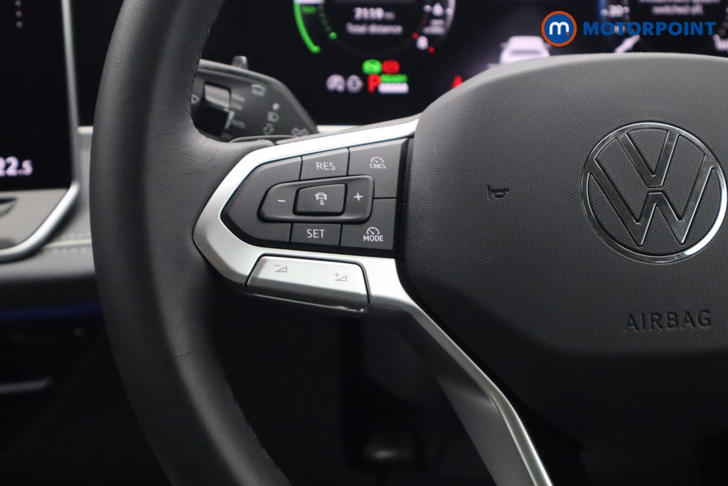Volkswagen Passat Life Automatic Petrol Plug-In Hybrid Estate - Stock Number (1578120) - 13th supplementary image