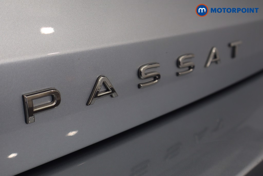 Volkswagen Passat Life Automatic Petrol Plug-In Hybrid Estate - Stock Number (1578120) - 33rd supplementary image