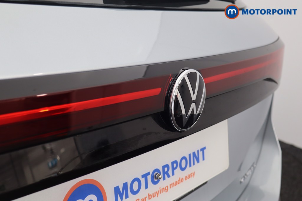 Volkswagen Passat Life Automatic Petrol Plug-In Hybrid Estate - Stock Number (1578120) - 37th supplementary image