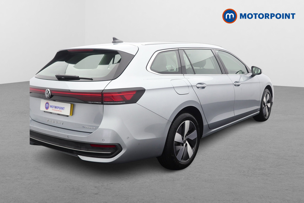 Volkswagen Passat Life Automatic Petrol Plug-In Hybrid Estate - Stock Number (1578120) - Drivers side rear corner