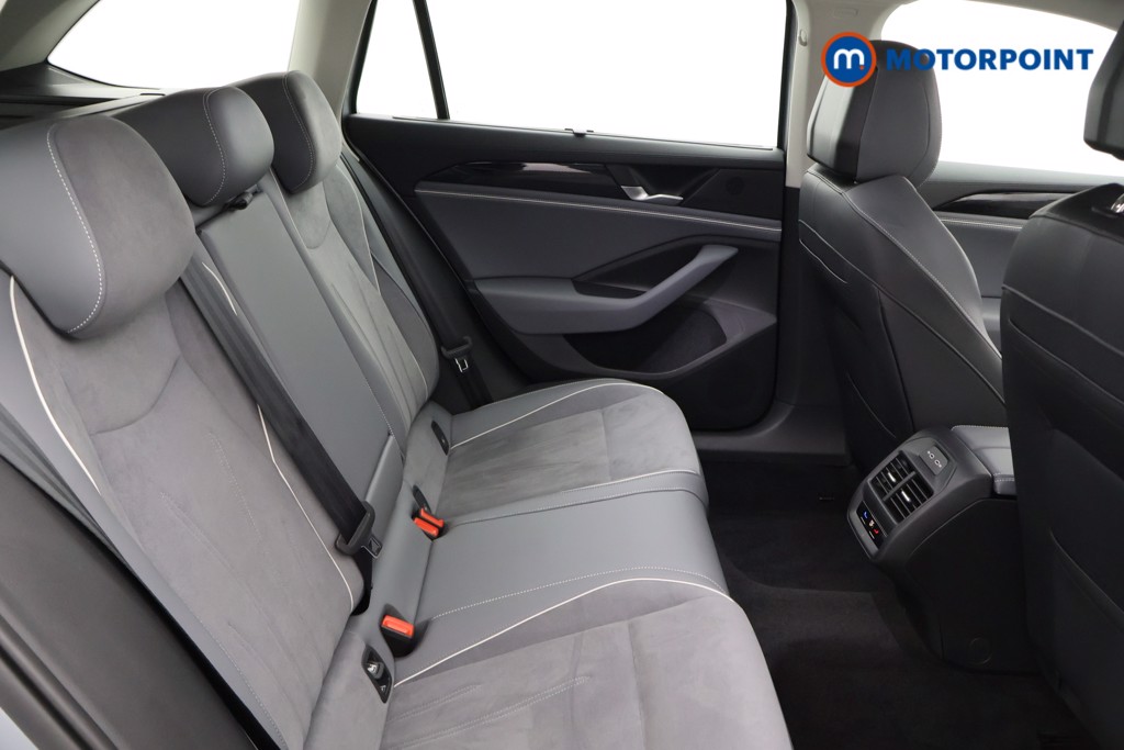 Volkswagen Passat Life Automatic Petrol Plug-In Hybrid Estate - Stock Number (1578124) - 12th supplementary image