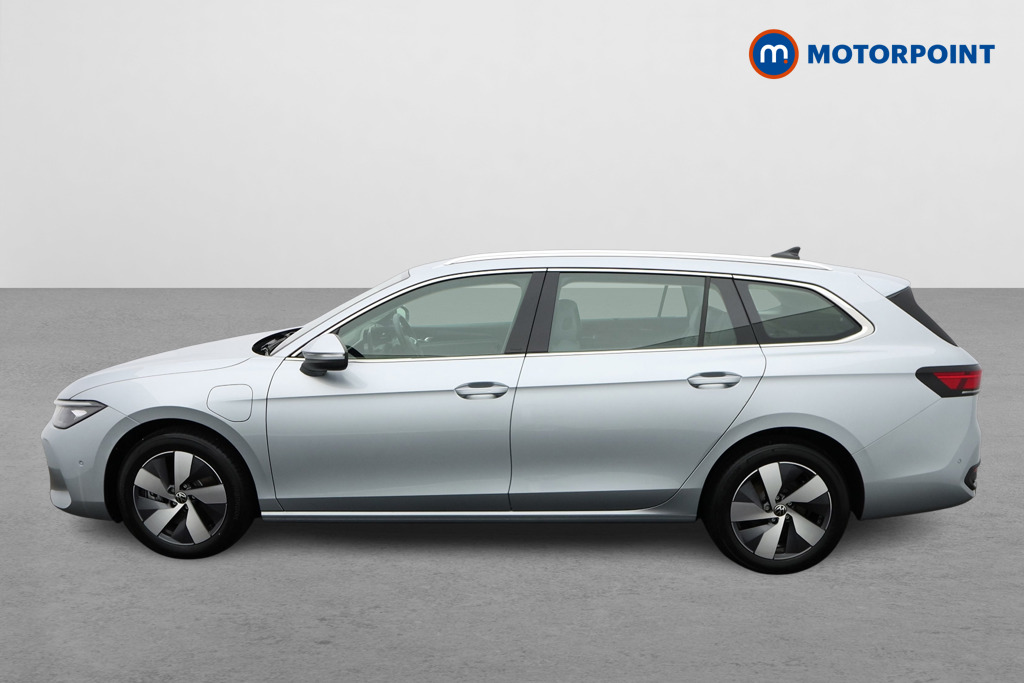 Volkswagen Passat Life Automatic Petrol Plug-In Hybrid Estate - Stock Number (1578124) - Passenger side