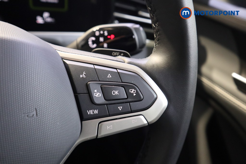 Volkswagen Passat Life Automatic Petrol Plug-In Hybrid Estate - Stock Number (1578135) - 4th supplementary image