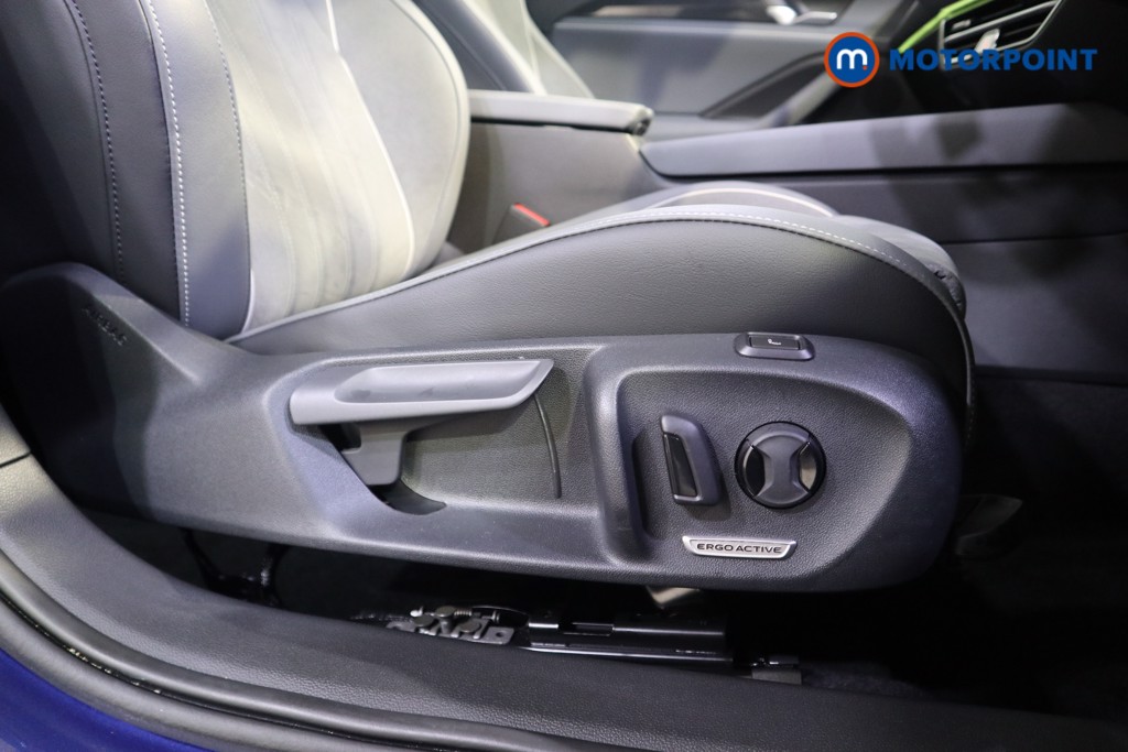 Volkswagen Passat Life Automatic Petrol Plug-In Hybrid Estate - Stock Number (1578135) - 11th supplementary image