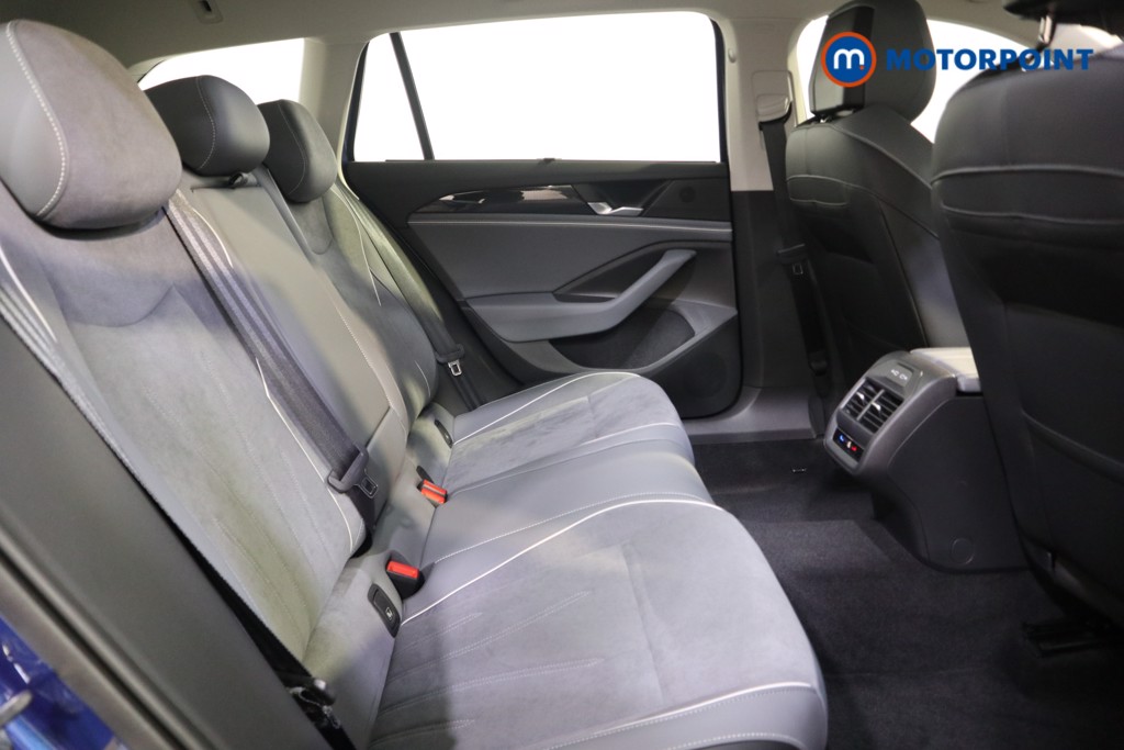 Volkswagen Passat Life Automatic Petrol Plug-In Hybrid Estate - Stock Number (1578135) - 13th supplementary image