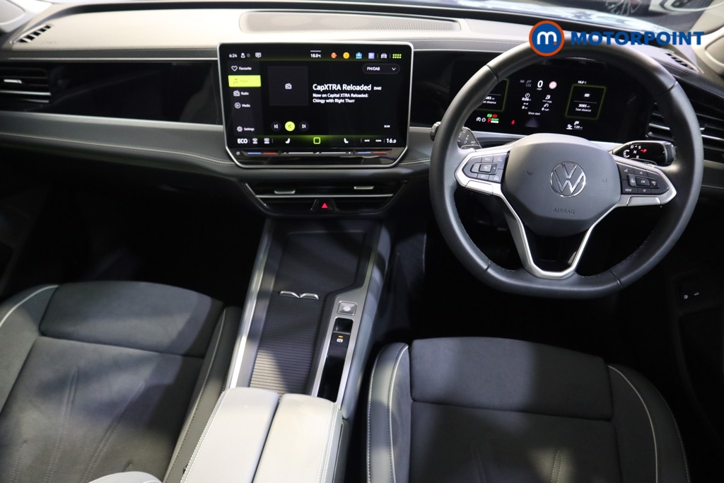 Volkswagen Passat Life Automatic Petrol Plug-In Hybrid Estate - Stock Number (1578135) - 1st supplementary image
