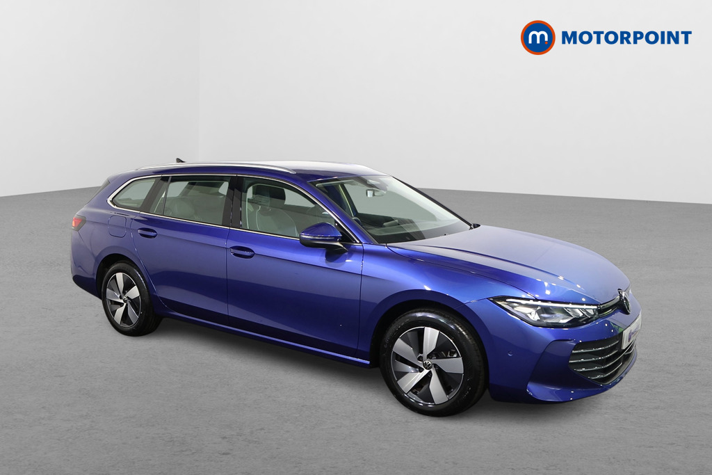Volkswagen Passat Life Automatic Petrol Plug-In Hybrid Estate - Stock Number (1578135) - Drivers side front corner