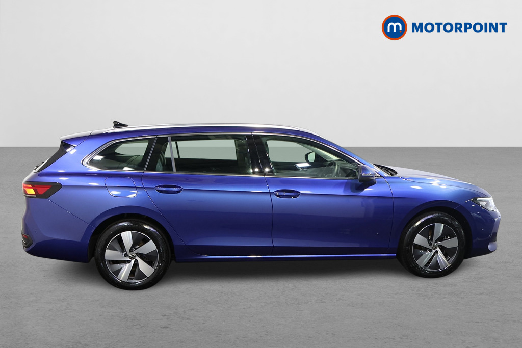 Volkswagen Passat Life Automatic Petrol Plug-In Hybrid Estate - Stock Number (1578135) - Drivers side