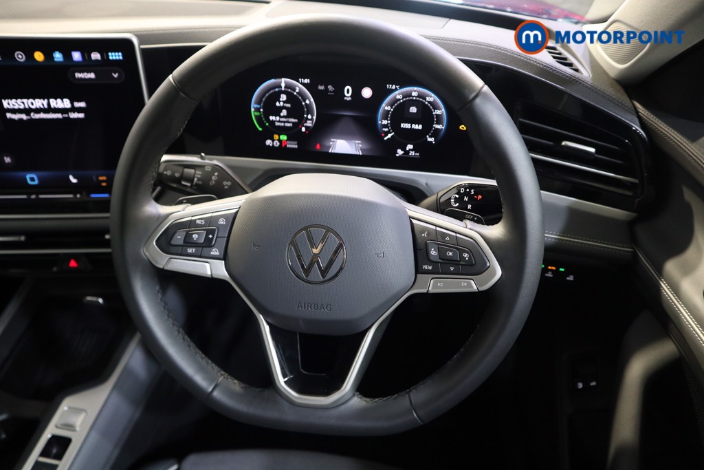 Volkswagen Passat Life Automatic Petrol Plug-In Hybrid Estate - Stock Number (1578137) - 2nd supplementary image
