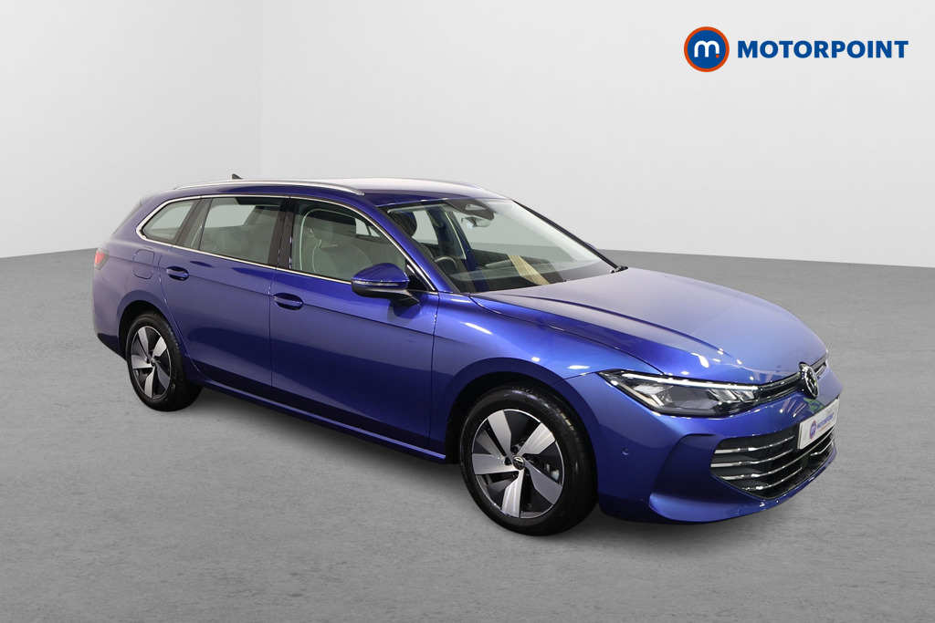 Volkswagen Passat Life Automatic Petrol Plug-In Hybrid Estate - Stock Number (1578137) - Drivers side front corner