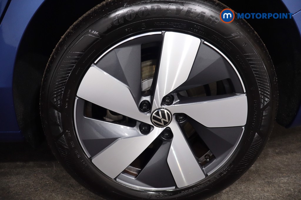 Volkswagen Passat Life Automatic Petrol Plug-In Hybrid Estate - Stock Number (1578149) - 12th supplementary image