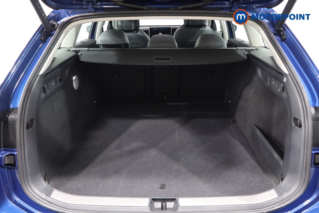 Volkswagen Passat Life Automatic Petrol Plug-In Hybrid Estate - Stock Number (1578149) - 40th supplementary image