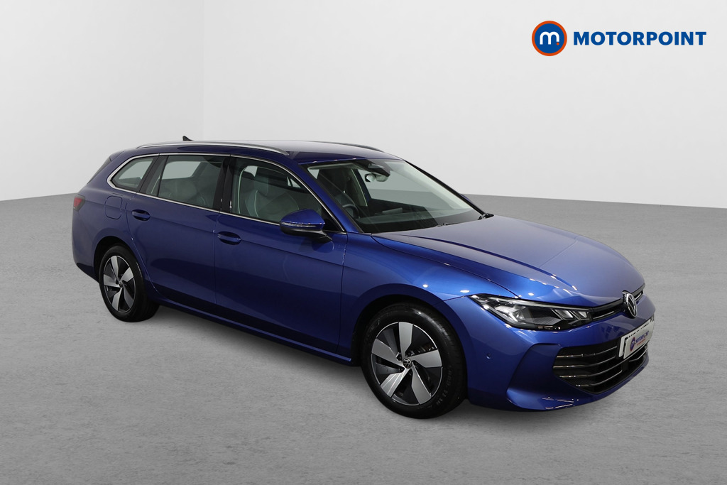 Volkswagen Passat Life Automatic Petrol Plug-In Hybrid Estate - Stock Number (1578149) - Drivers side front corner