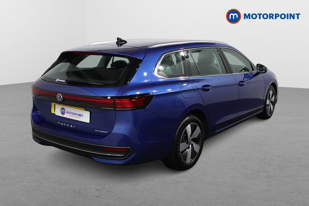 Volkswagen Passat Life Automatic Petrol Plug-In Hybrid Estate - Stock Number (1578149) - Drivers side rear corner