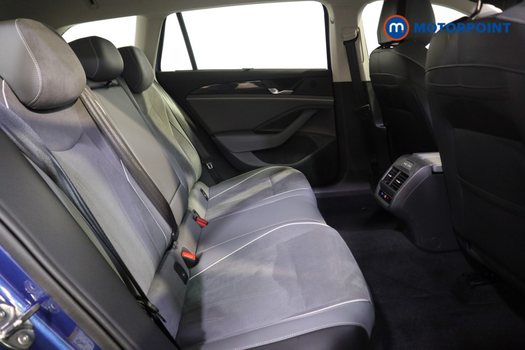 Volkswagen Passat Life Automatic Petrol Plug-In Hybrid Estate - Stock Number (1578154) - 13th supplementary image