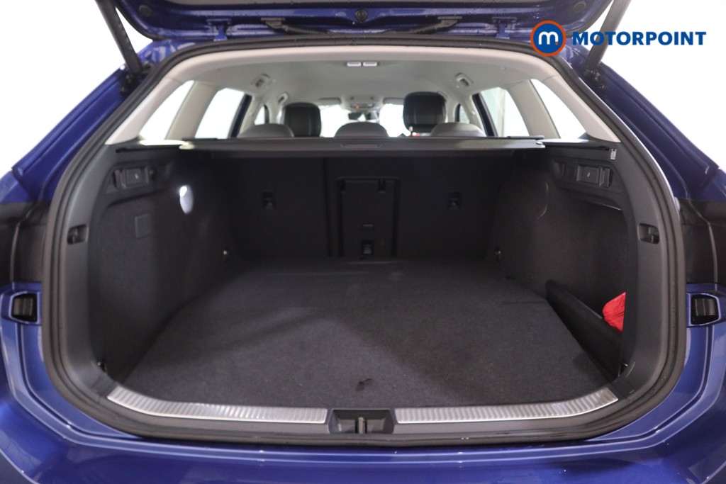 Volkswagen Passat Life Automatic Petrol Plug-In Hybrid Estate - Stock Number (1578154) - 14th supplementary image
