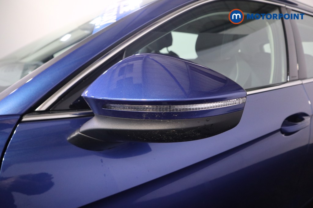 Volkswagen Passat Life Automatic Petrol Plug-In Hybrid Estate - Stock Number (1578154) - 25th supplementary image