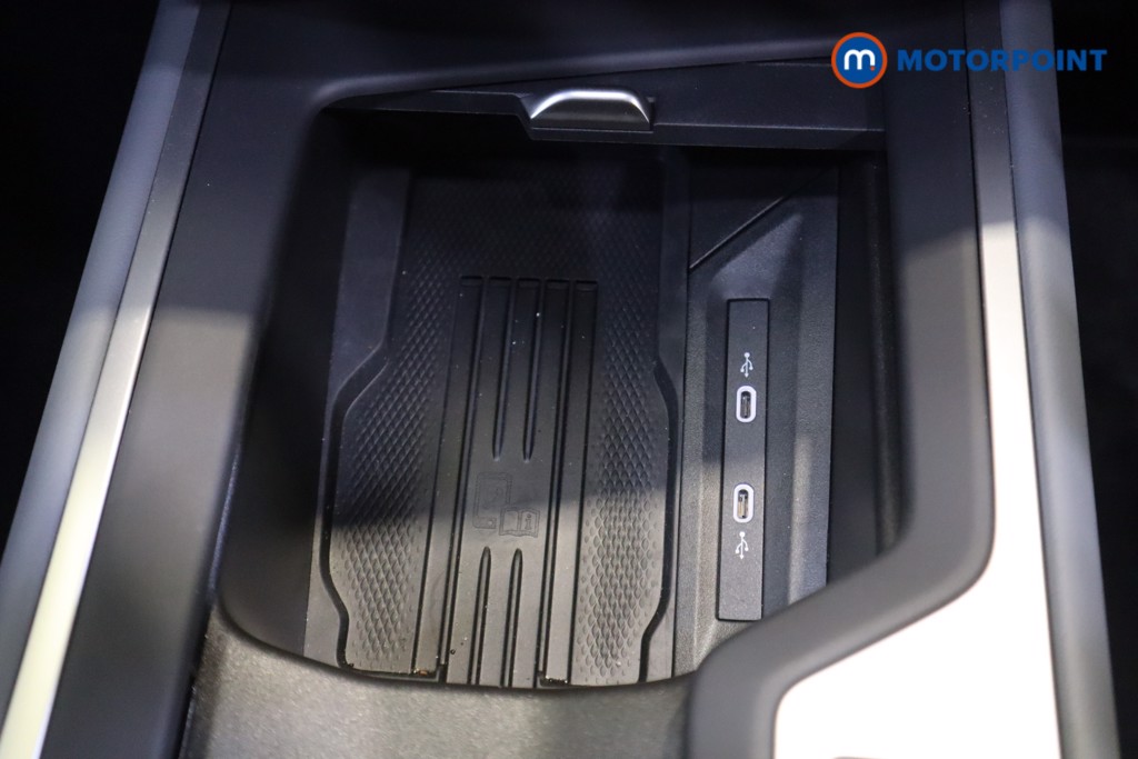 Volkswagen Passat Life Automatic Petrol Plug-In Hybrid Estate - Stock Number (1578156) - 21st supplementary image