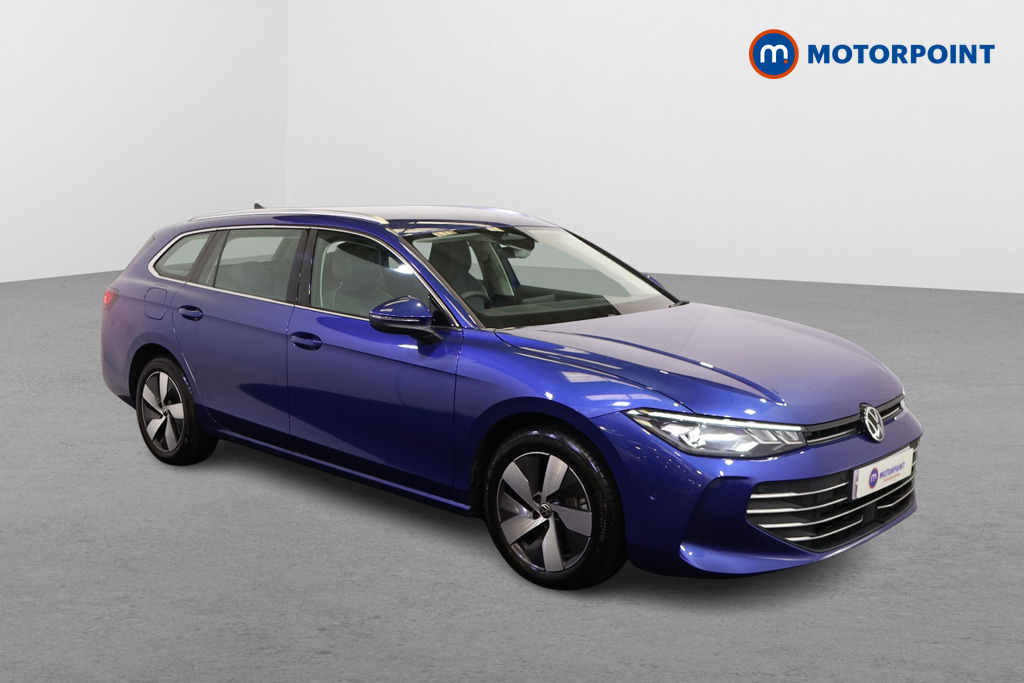 Volkswagen Passat Life Automatic Petrol Plug-In Hybrid Estate - Stock Number (1578156) - Drivers side front corner