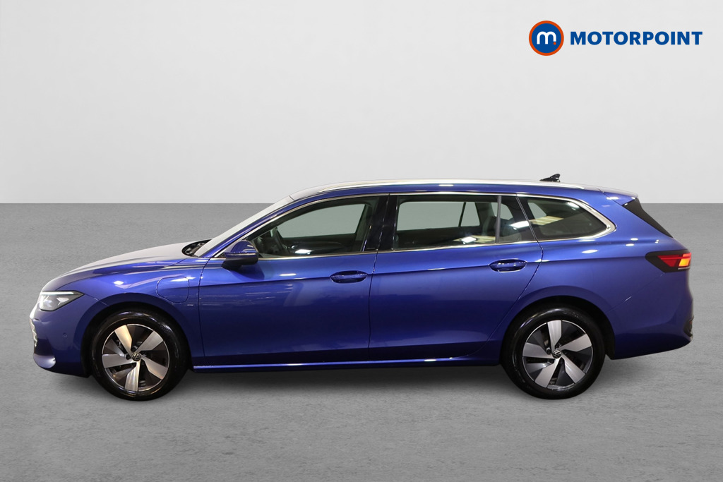 Volkswagen Passat Life Automatic Petrol Plug-In Hybrid Estate - Stock Number (1578156) - Passenger side