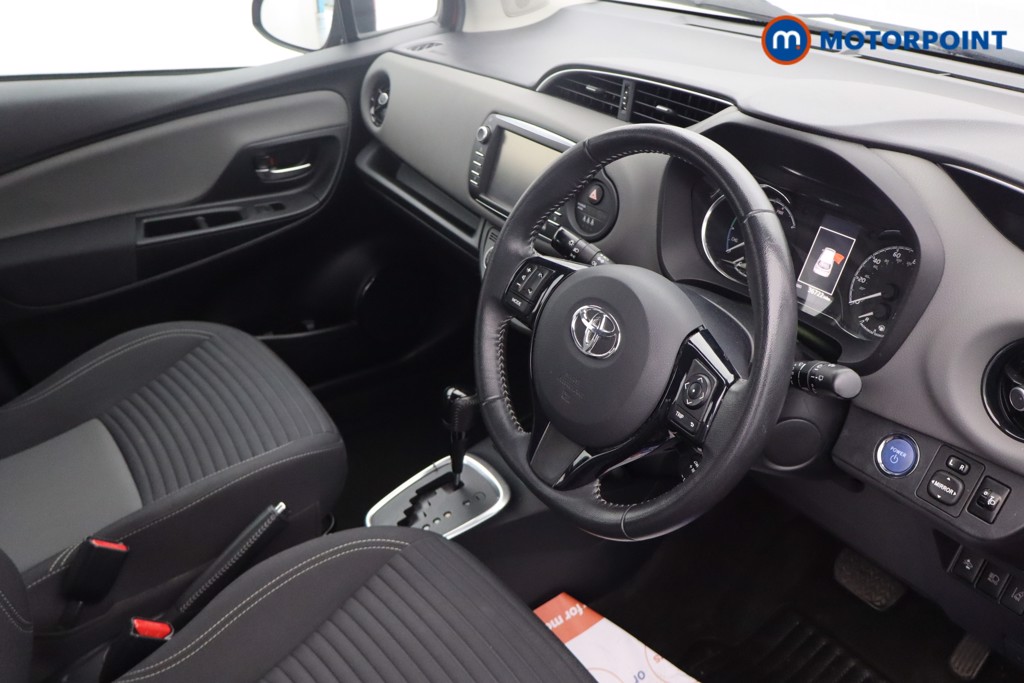 Toyota Yaris Icon Tech Automatic Petrol-Electric Hybrid Hatchback - Stock Number (1578332) - 6th supplementary image