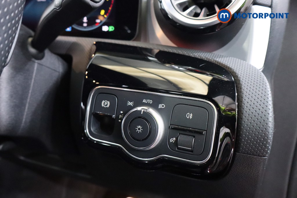Mercedes-Benz CLA Amg Line Automatic Petrol Coupe - Stock Number (1578847) - 5th supplementary image