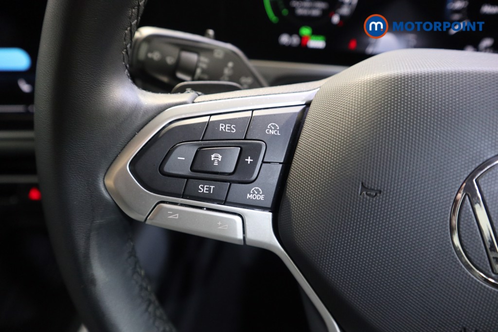 Volkswagen Passat Life Automatic Petrol Plug-In Hybrid Estate - Stock Number (1578938) - 3rd supplementary image