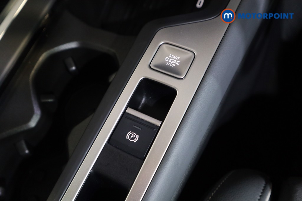 Volkswagen Passat Life Automatic Petrol Plug-In Hybrid Estate - Stock Number (1578938) - 7th supplementary image