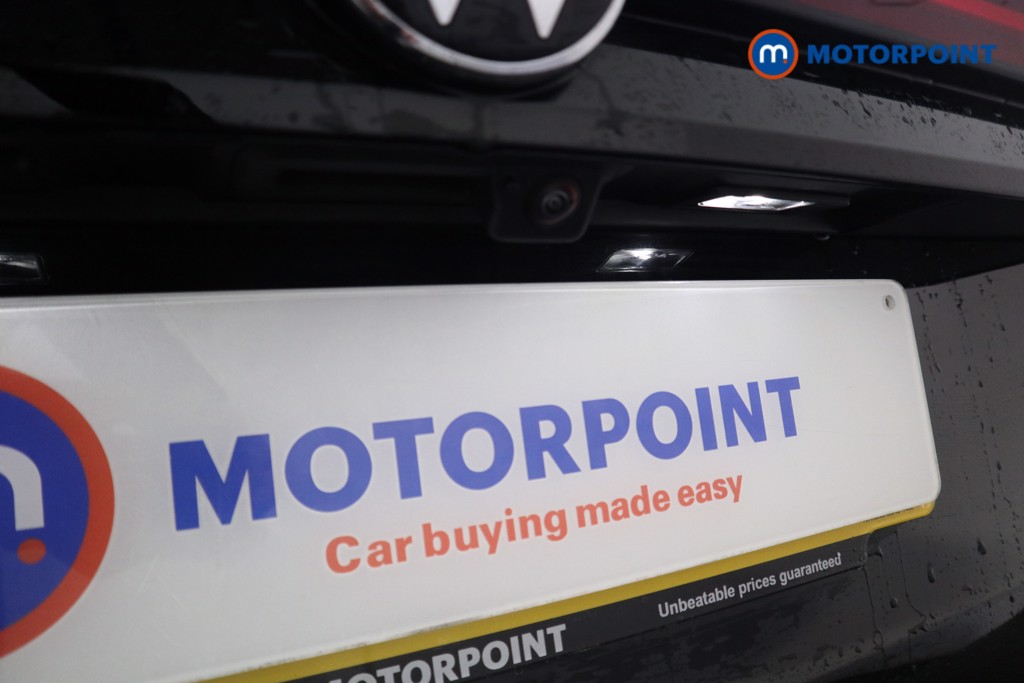 Volkswagen Passat Life Automatic Petrol Plug-In Hybrid Estate - Stock Number (1578938) - 22nd supplementary image