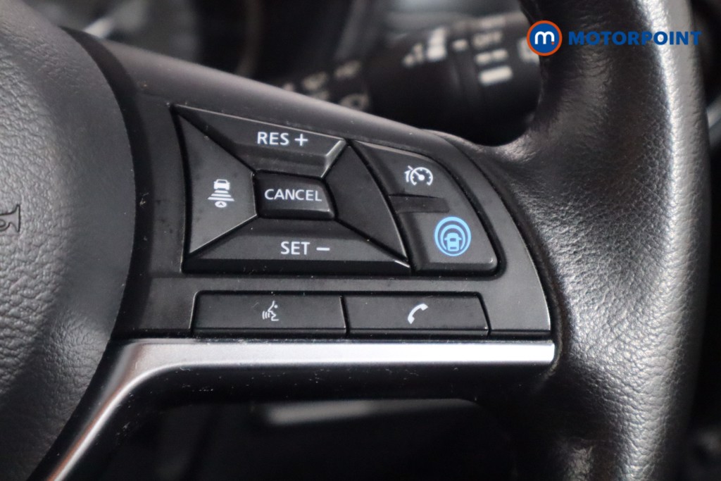 Nissan Juke Tekna Automatic Petrol SUV - Stock Number (1579058) - 8th supplementary image