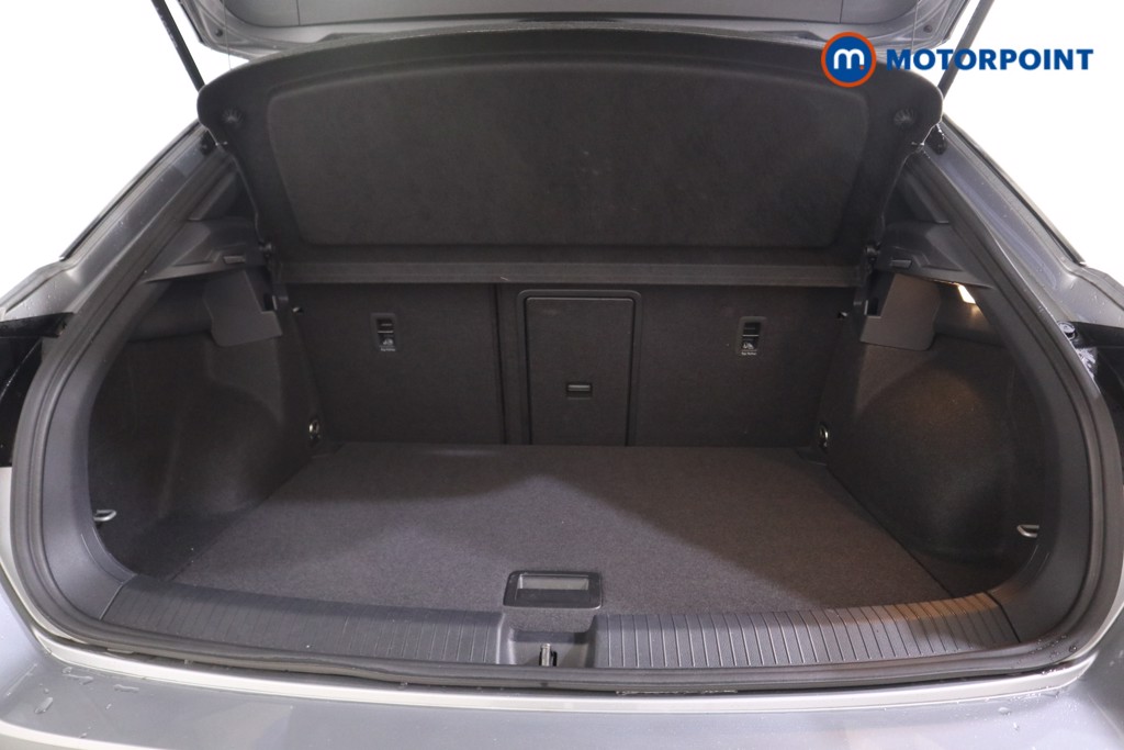 Volkswagen T-Roc R-Line Automatic Petrol SUV - Stock Number (1579097) - 14th supplementary image