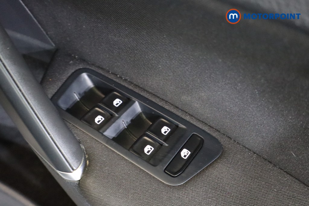 Volkswagen Golf SE Automatic Petrol Hatchback - Stock Number (1579310) - 9th supplementary image