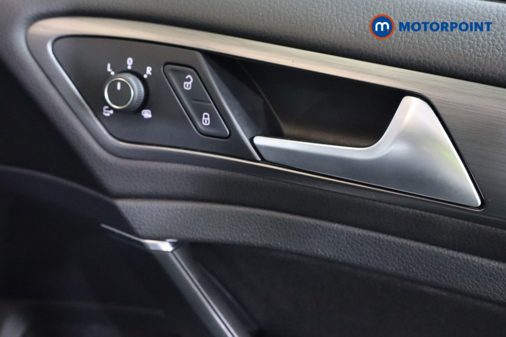 Volkswagen Golf SE Automatic Petrol Hatchback - Stock Number (1579310) - 10th supplementary image