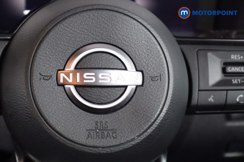 Nissan Qashqai N-Connecta Manual Petrol SUV - Stock Number (1579351) - 18th supplementary image