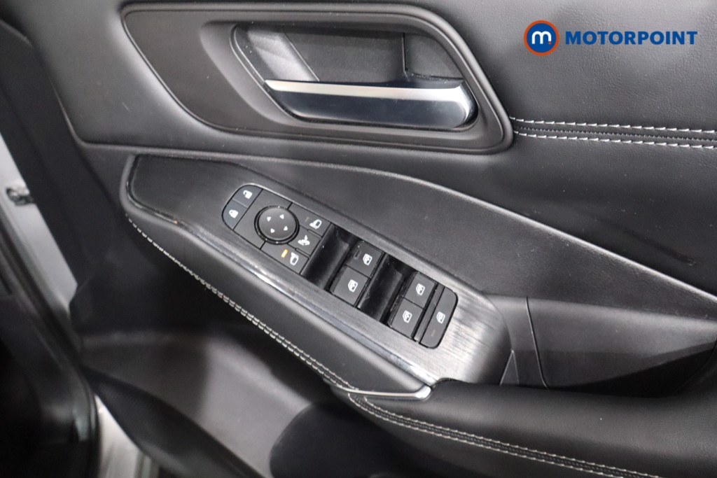 Nissan Qashqai N-Connecta Manual Petrol SUV - Stock Number (1579351) - 23rd supplementary image