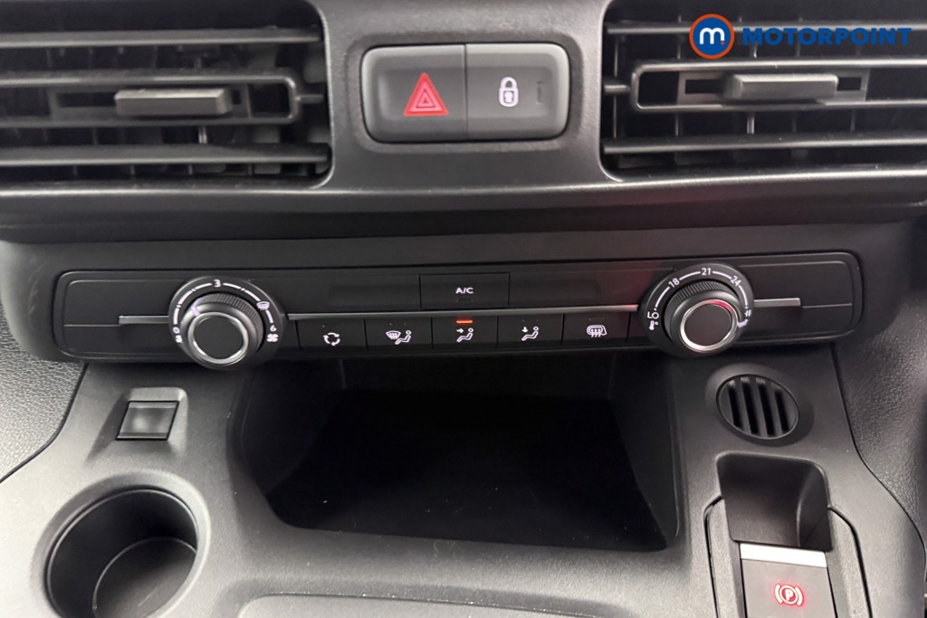 Vauxhall Combo Cargo Prime Automatic Electric Panel Van - Stock Number (1579621) - 9th supplementary image