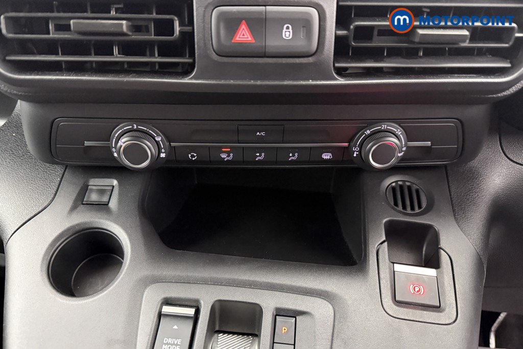 Vauxhall Combo Cargo Sportive Automatic Electric Panel Van - Stock Number (1579625) - 9th supplementary image